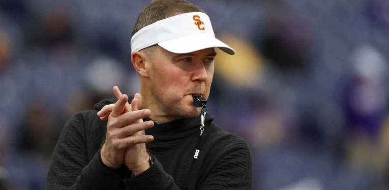 lincoln riley