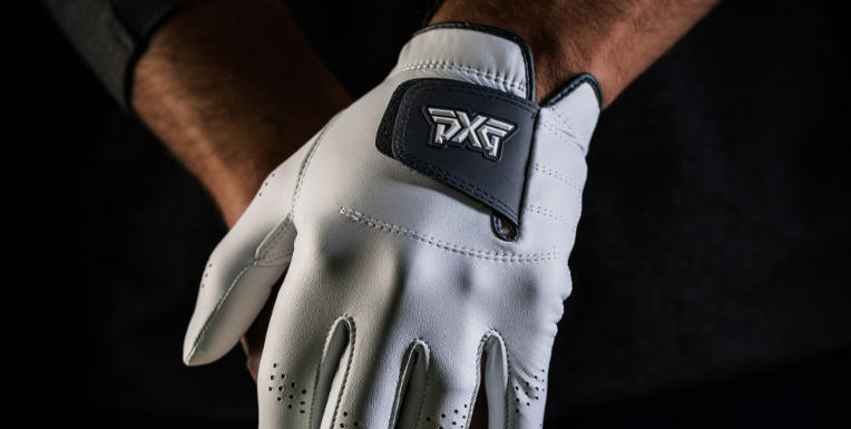 Leather vs Synthetic Golf Gloves