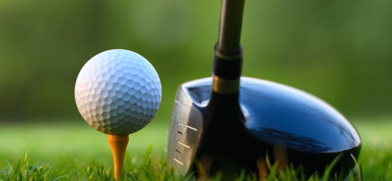 Golf Tees: Wood vs Plastic vs Bamboo