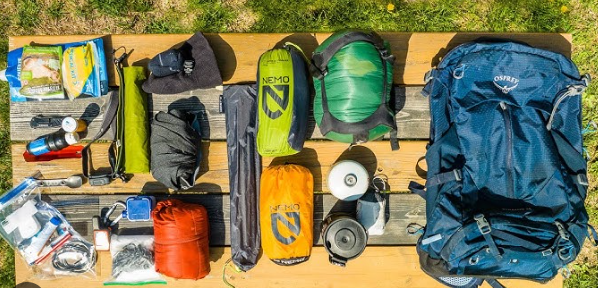 Hiking gear checklist for solo hikers
