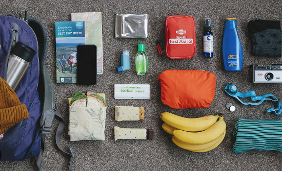 Beginner hiking gear list for day hikes