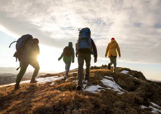 Hiking gear safety tips for outdoor hikes